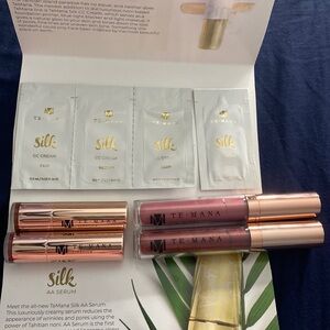 ❤️ Te Mana Lipstick and Lip Gloss Bundle
